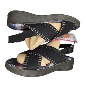Muk Luks City Highrise Strappy Sandals Womens 6.5 Black Faux Suede Buckle Strap